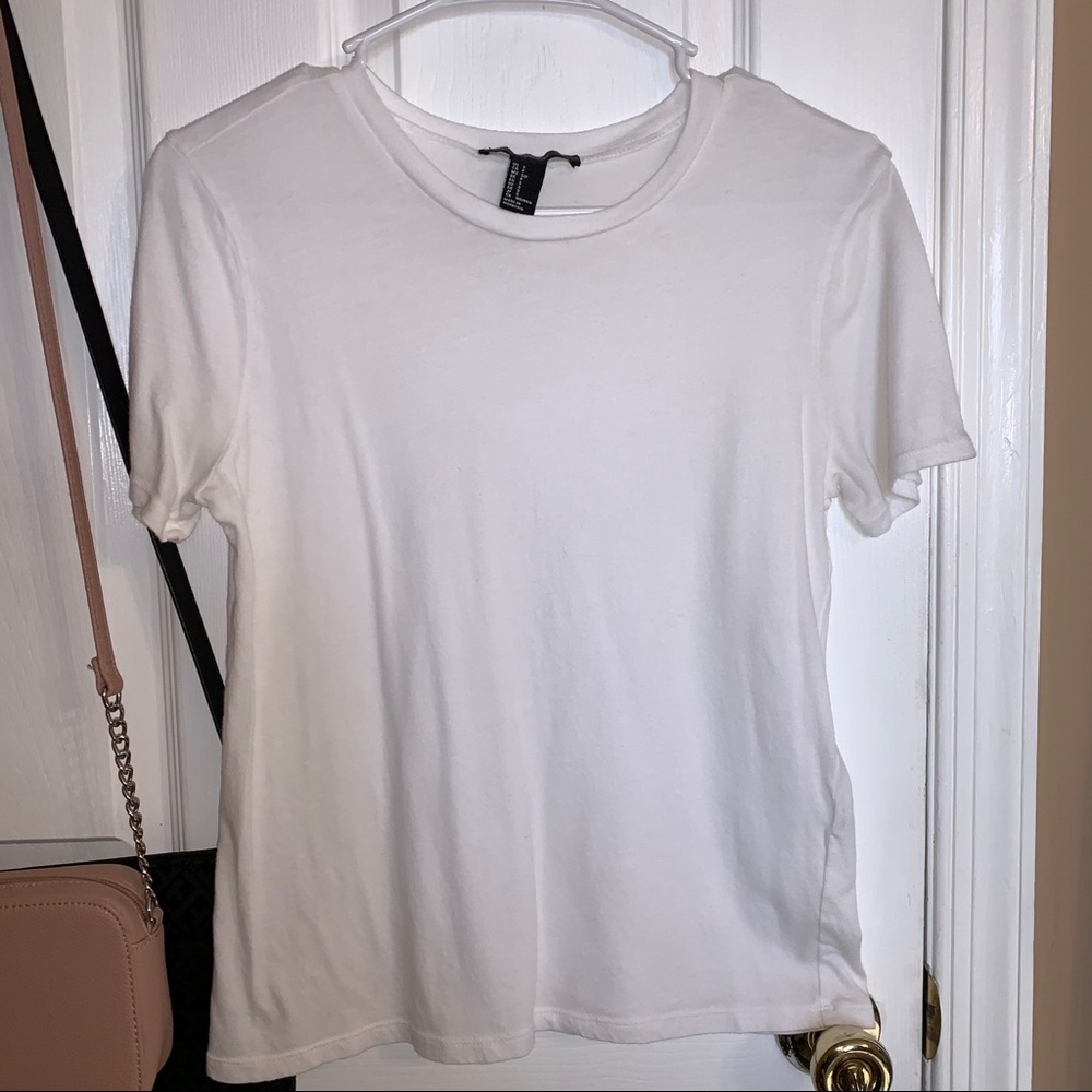 Forever21 t-shirt